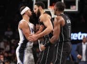 开云sport-篮网完胜勇士，锡安高光表现