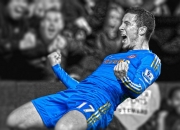 开云下载-绿茵场与外交场，西甲德比映射的法尼地缘棋局