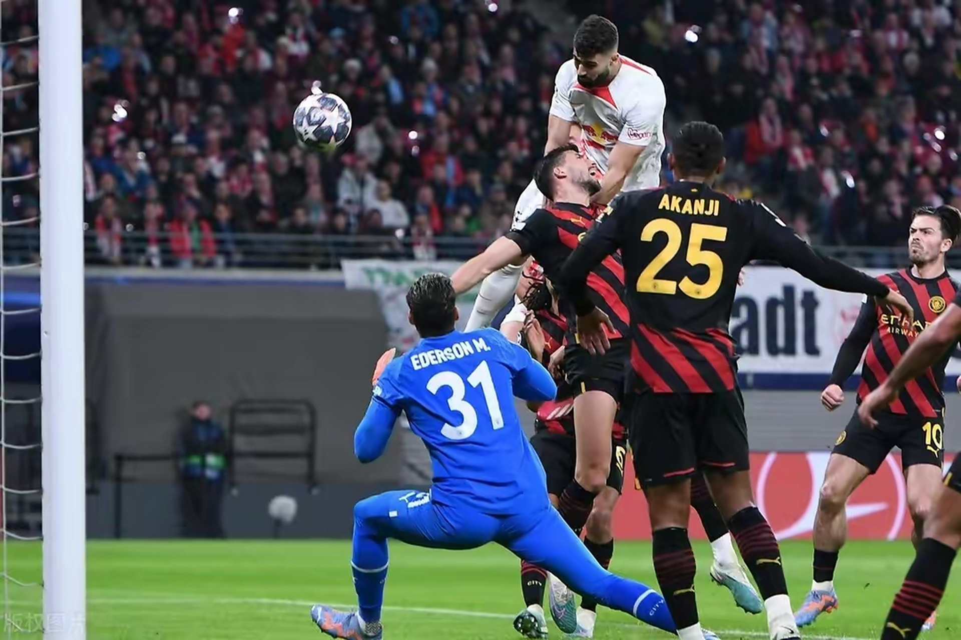 曼城横扫尤文,轻松晋级欧冠八强 曼城横扫尤文,轻松晋级欧冠八强