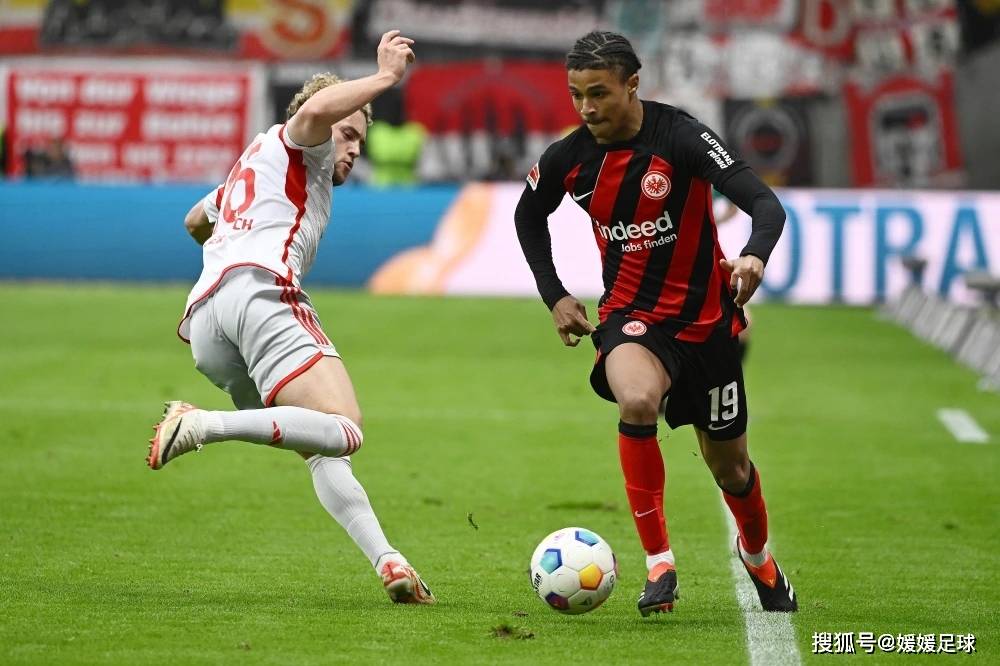 包含柏林赫塔客场大胜汉堡，稳定争冠态势的词条