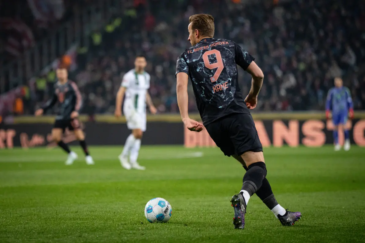 包含门兴格拉德巴赫连胜，趋势明显向好的词条