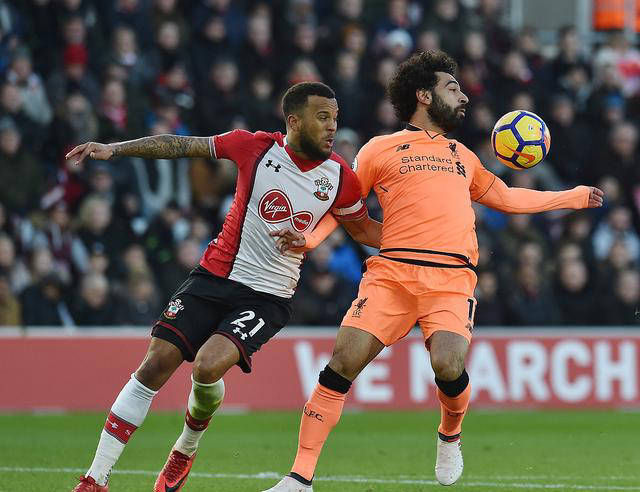 沙尔克陷入危机，被对手打败