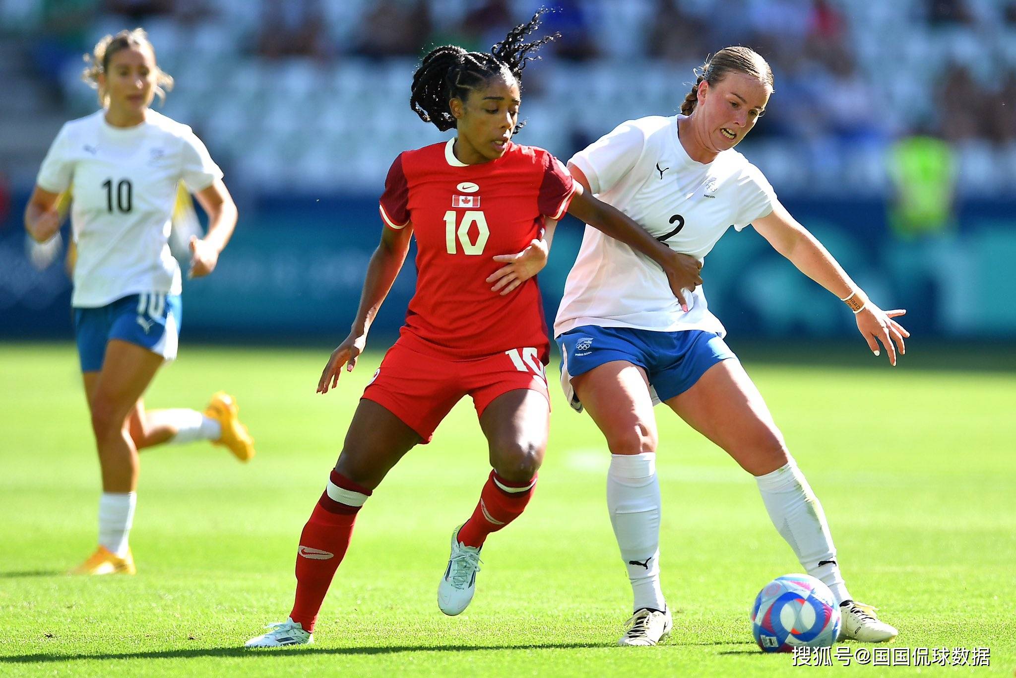 加拿大女足队获得国际比赛胜利 加拿大女足队获得国际比赛胜利