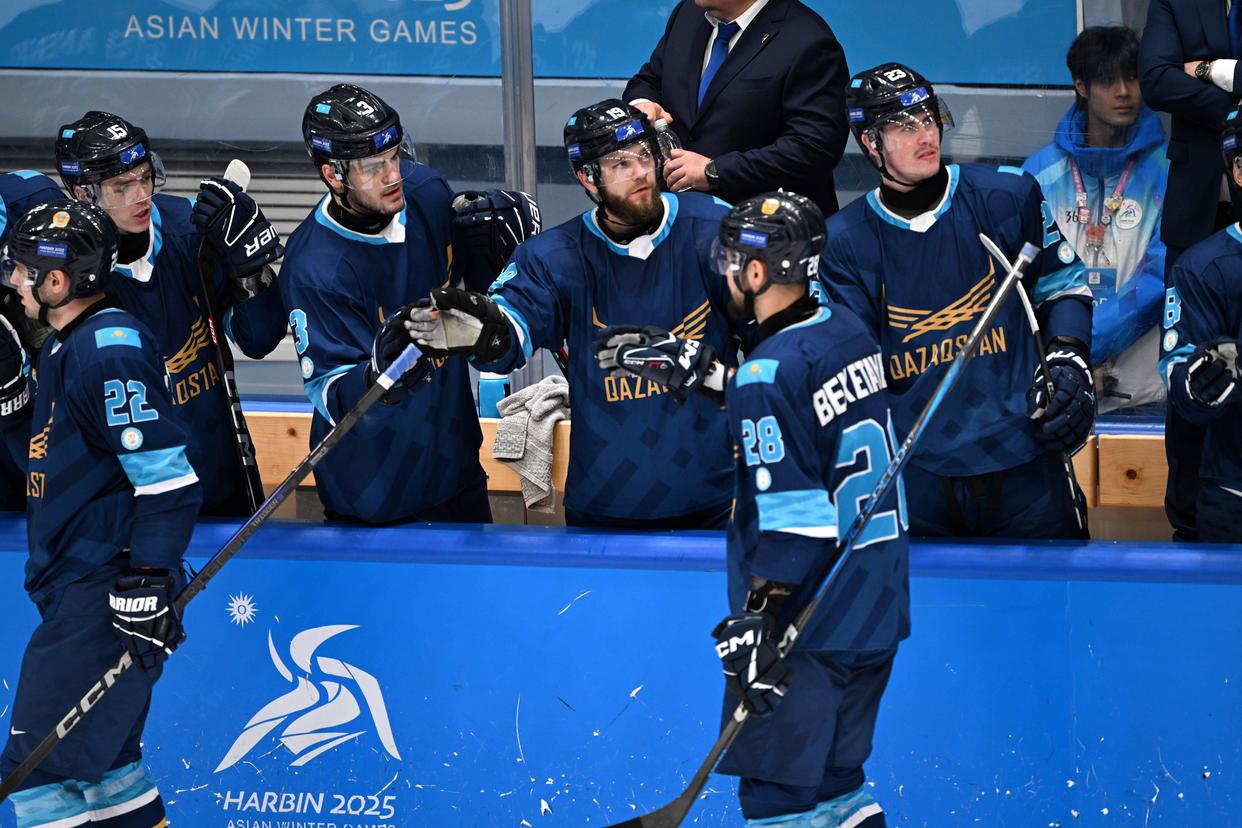 冰岛队中场策应带动比赛！带领球队获胜的简单介绍