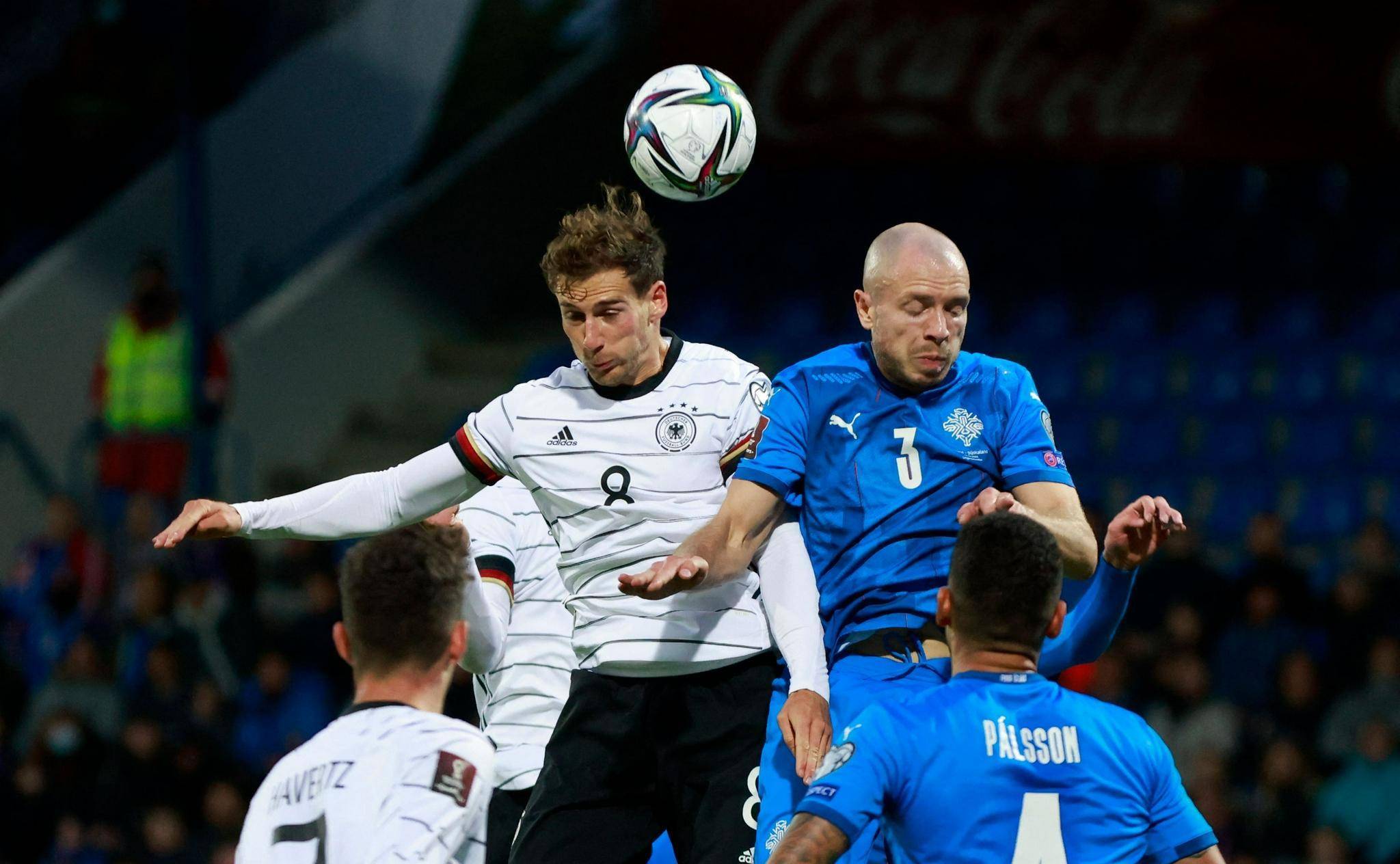 包含冰岛战胜挪威，欧预赛晋级追平的词条