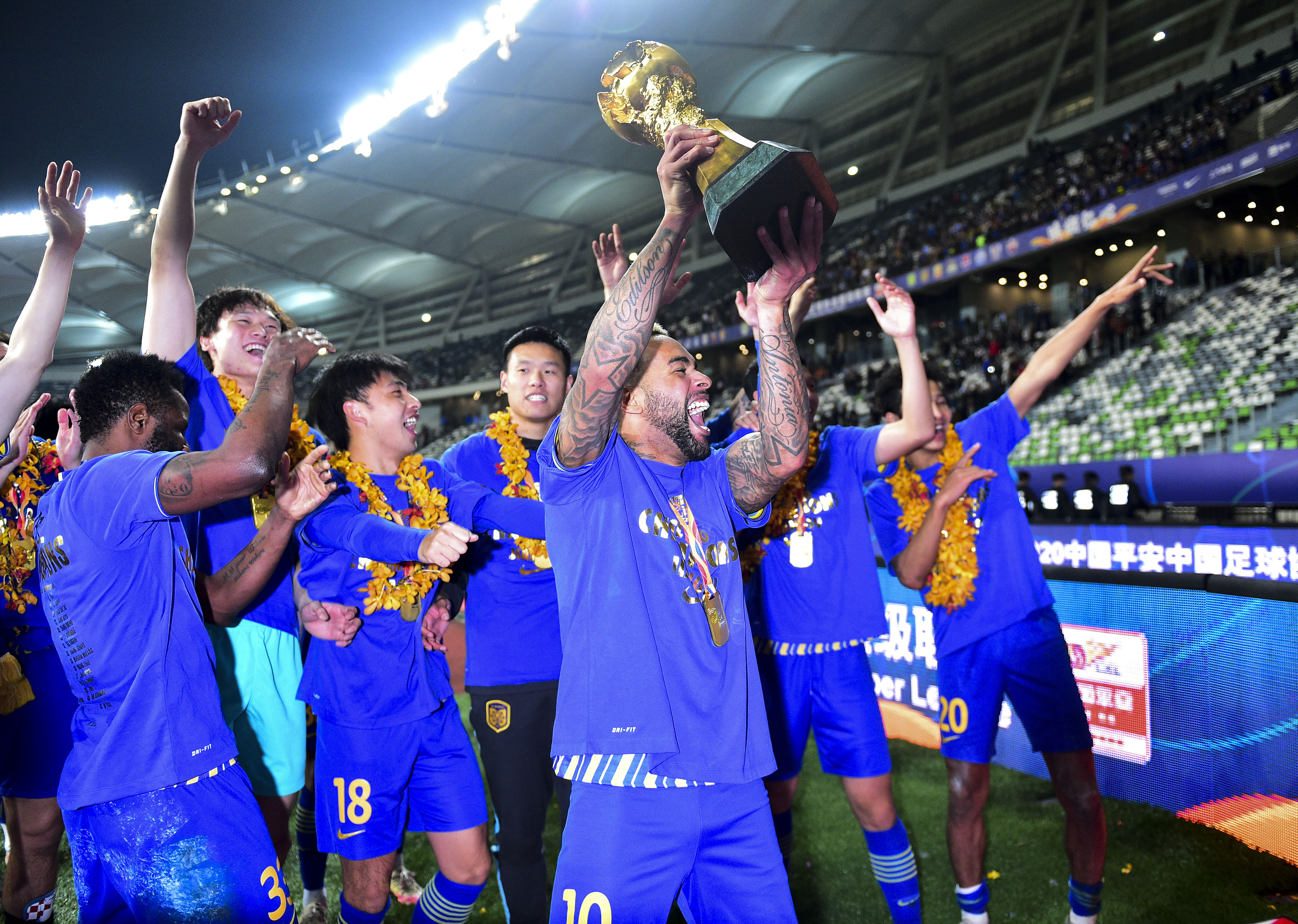 关于江苏苏宁遭遇连败危机,寻求突破的信息 关于江苏苏宁遭遇连败危机,寻求突破的信息