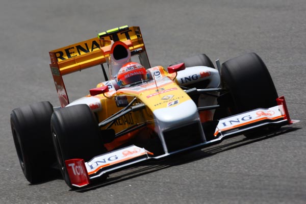 雷诺车队力克红牛车队，阿隆索扛起全队