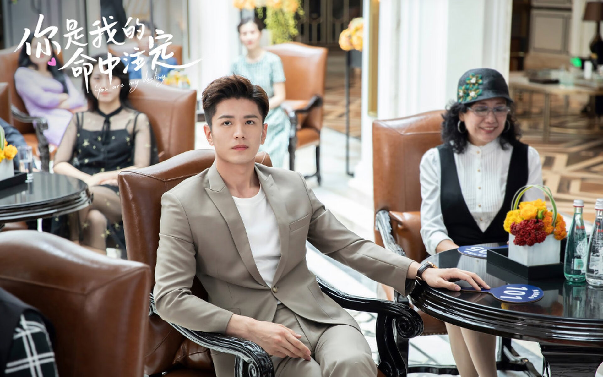 无双与平庸，当恩比德展现冠军级表现，鹈鹕用体系碾压公牛