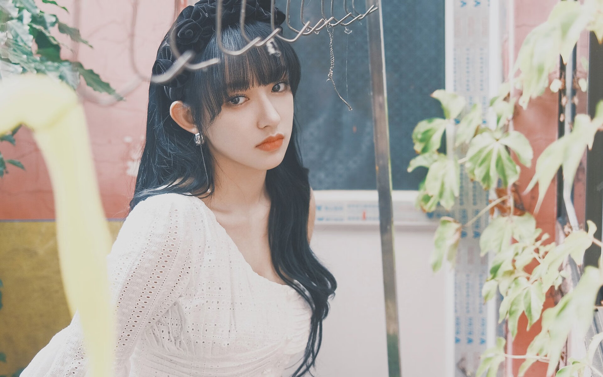 黑白色，当伦纳德在彩色的NBA里倔强地书写唯一