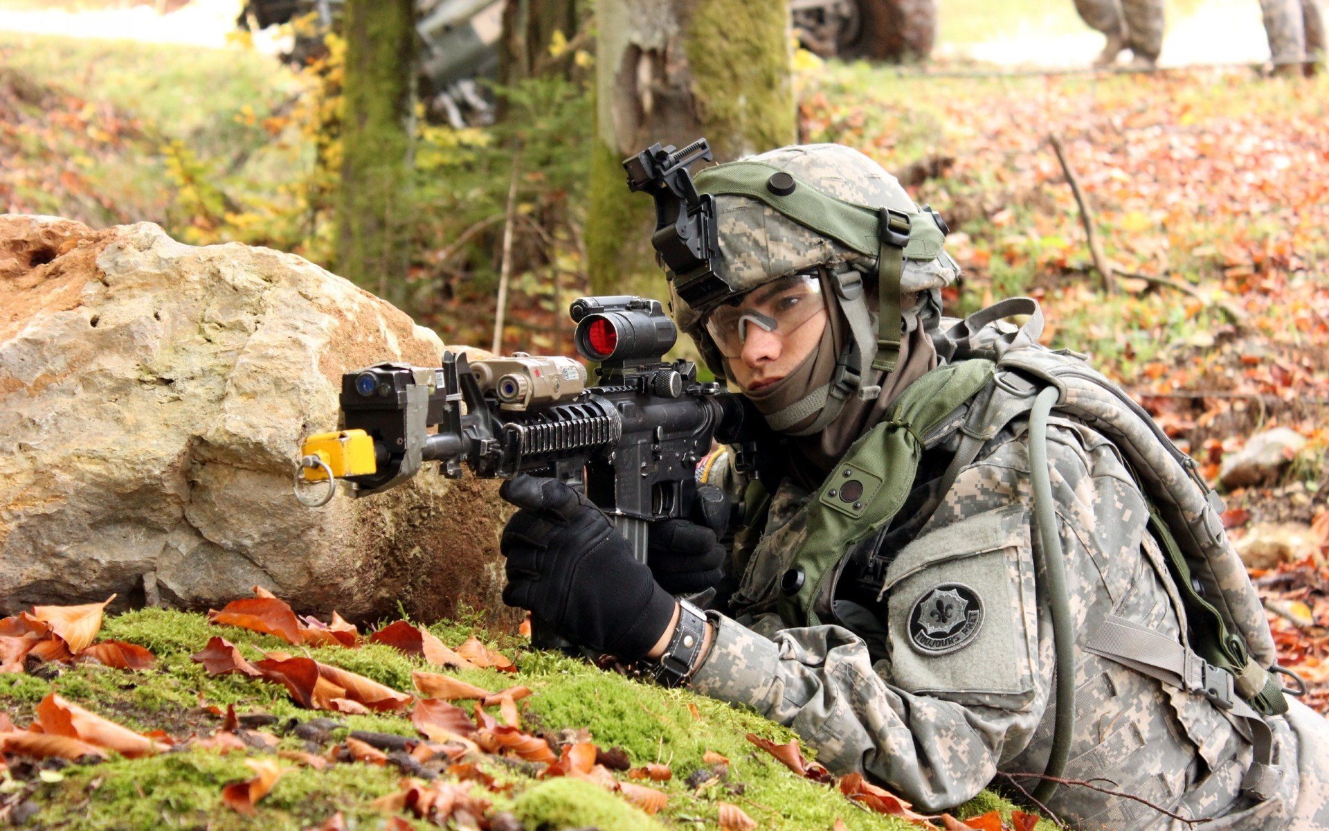 在精密计算的赛道上，F1年度争冠启示录与篮球战术革命