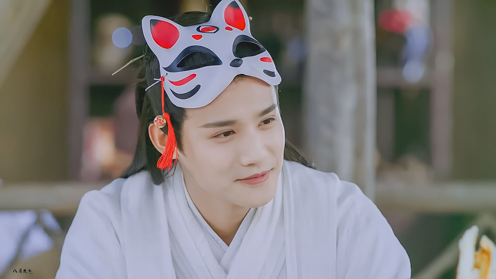 天山脚下密尔沃基的收割季，当冰雪纪律遇见戈壁孤勇