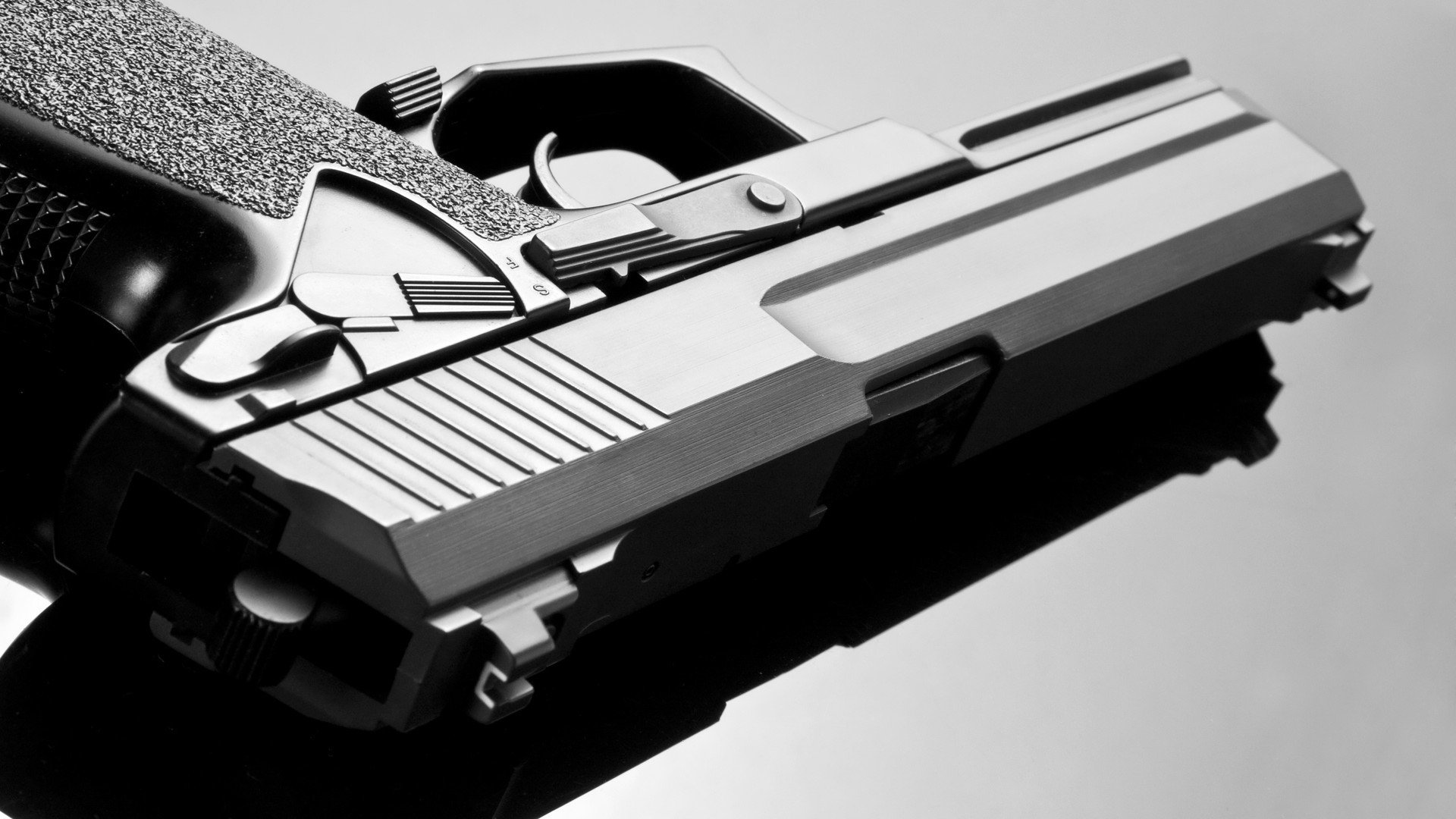 开罗引擎轰鸣，当法老战车在街道围猎袋鼠—记一场载入史册的F1策略压制战